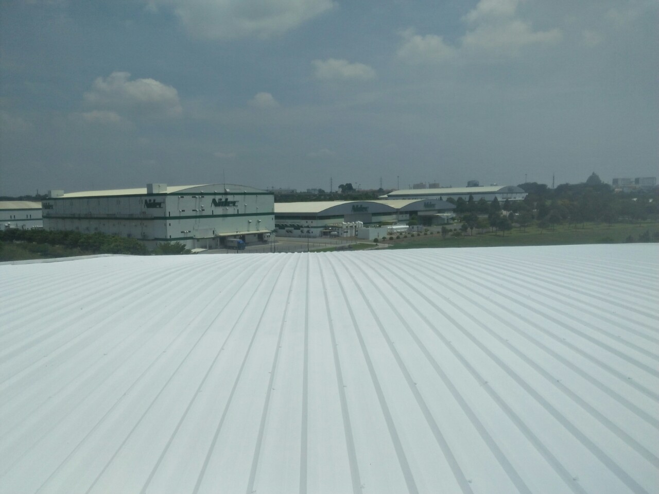 Thi công sơn chống nóng adgreencoat tại nhà máy NIDEC VIET NAM ( Q9 - HCM) 6,555 m2